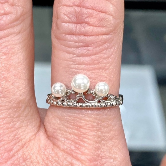 Genuine Freshwater Pearl Princess 3 Stone Crown Ring in 925 Sterling Silver - Picture 9 of 12